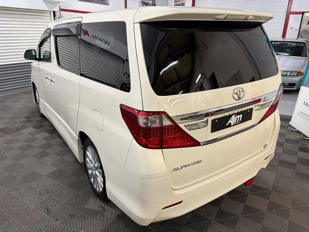 Toyota Alphard 240S C Package U835 White #6