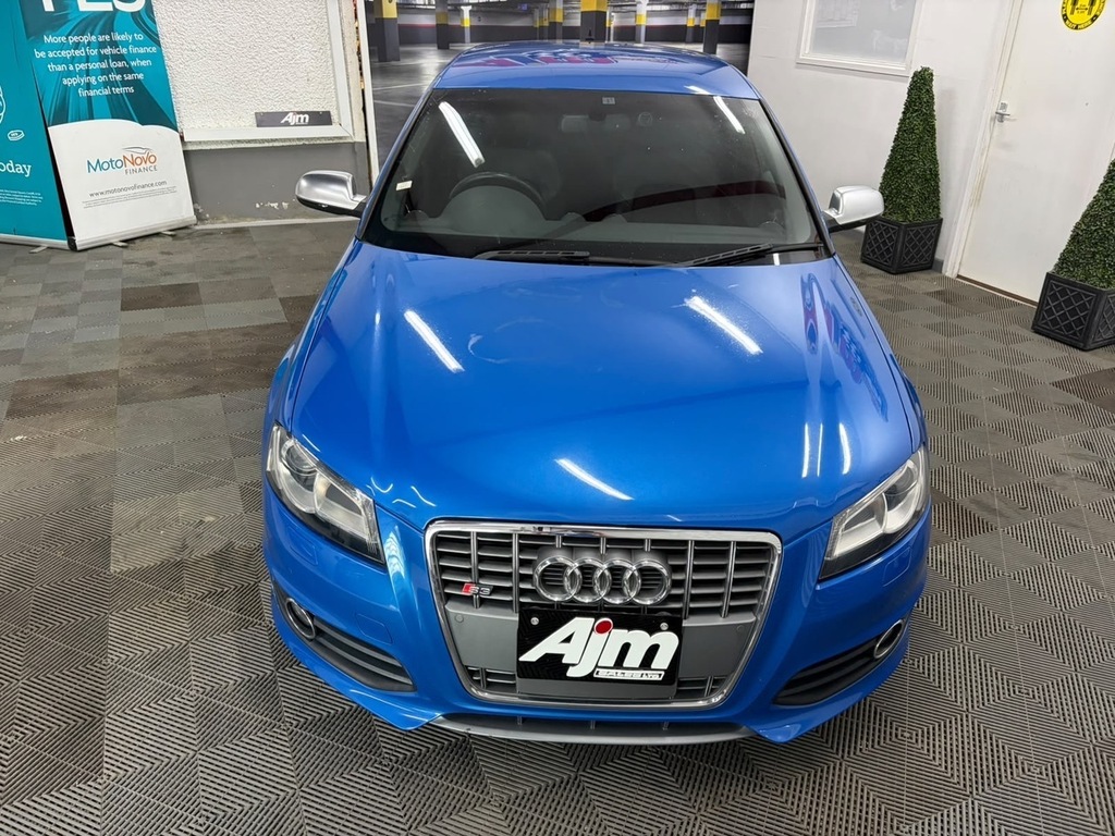 Audi A3 Black Edition 35 Tfsi 150 Ps S Tronic Red #4