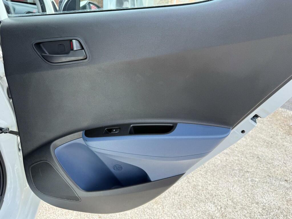Hyundai I10 1L Premium Blue #23