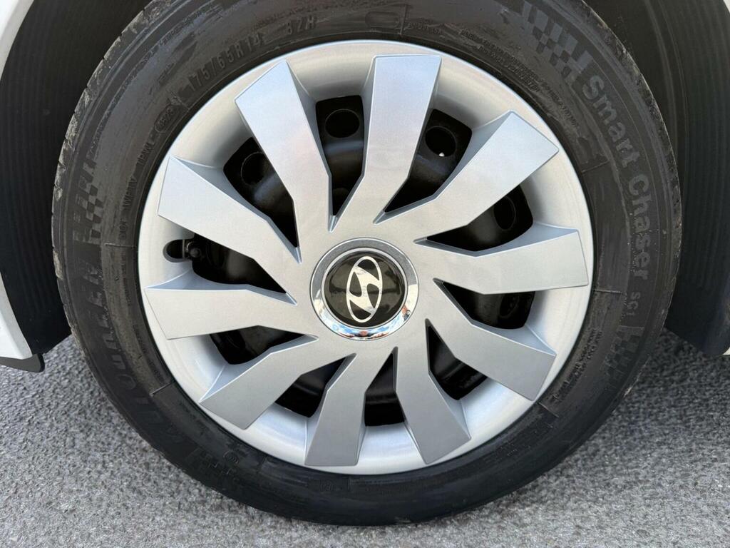 Hyundai I10 1L Premium Blue #11