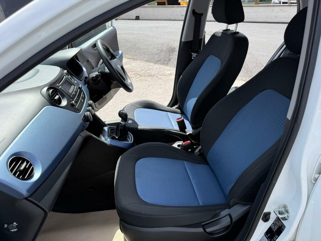 Hyundai I10 1L Premium Blue #29
