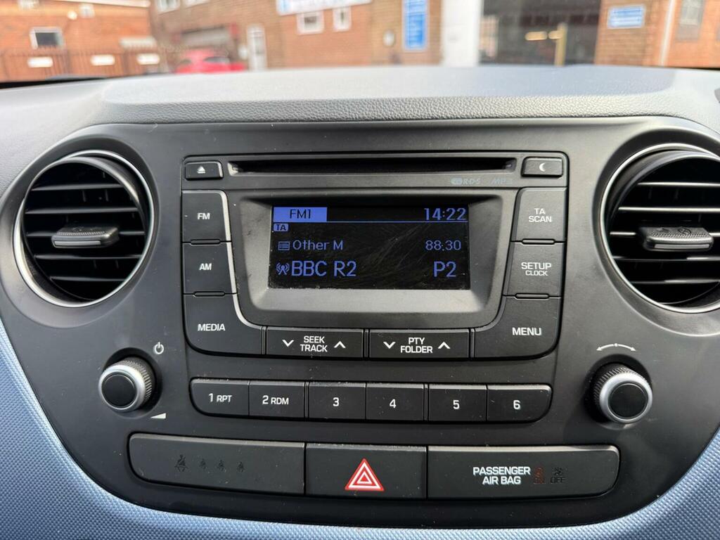 Hyundai I10 1L Premium Blue #17