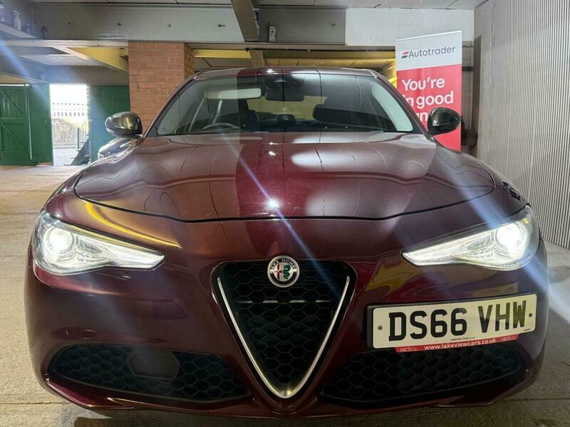 Alfa Romeo Giulia 2.0 Tb Super Red #16