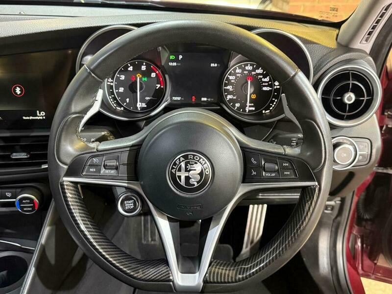 Alfa Romeo Giulia 2.0 Tb Super Red #56