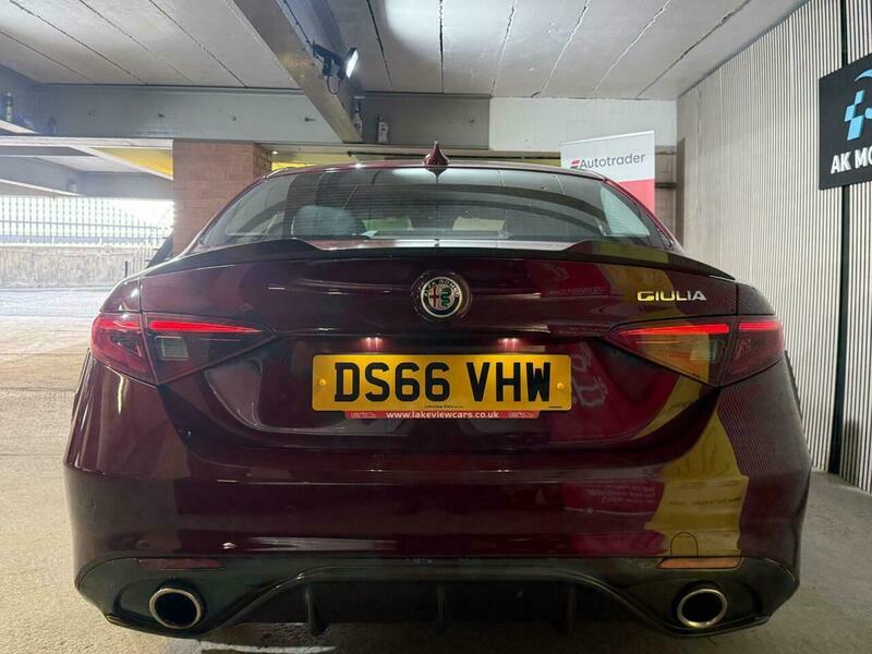 Alfa Romeo Giulia 2.0 Tb Super Red #27