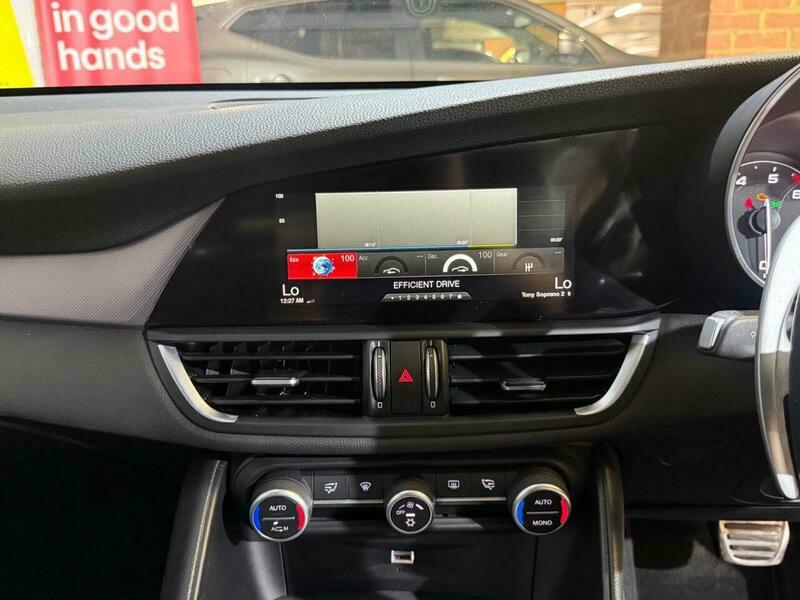 Alfa Romeo Giulia 2.0 Tb Super Red #53