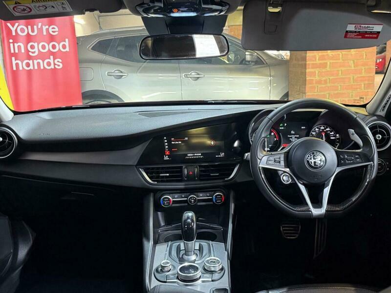 Alfa Romeo Giulia 2.0 Tb Super Red #31