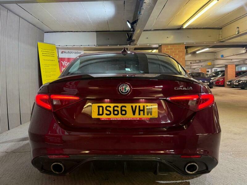 Alfa Romeo Giulia 2.0 Tb Super Red #25