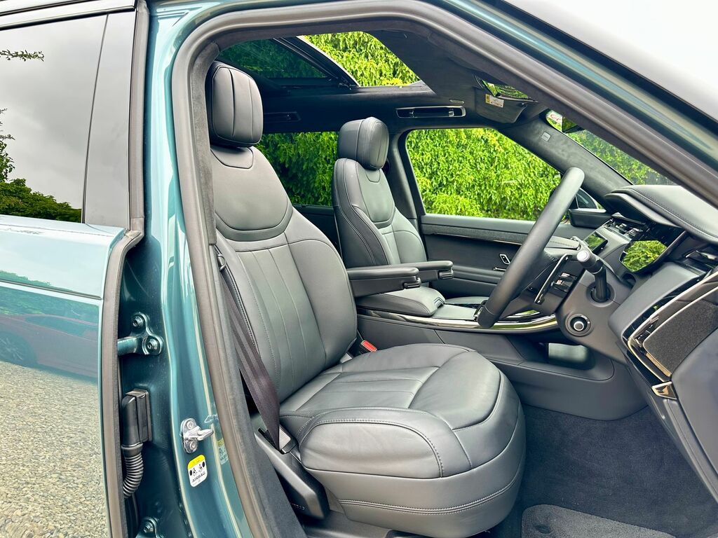 Land Rover Range Rover Sport Range Rover Sport Estate Green #2