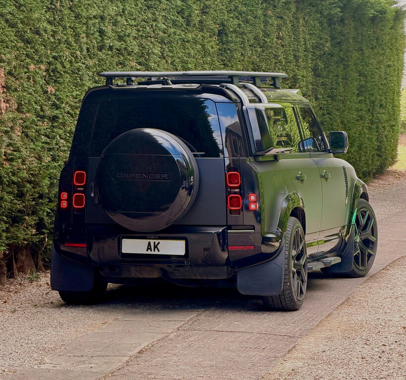 Land Rover Defender 110 X-dynamic Hse Grey #8