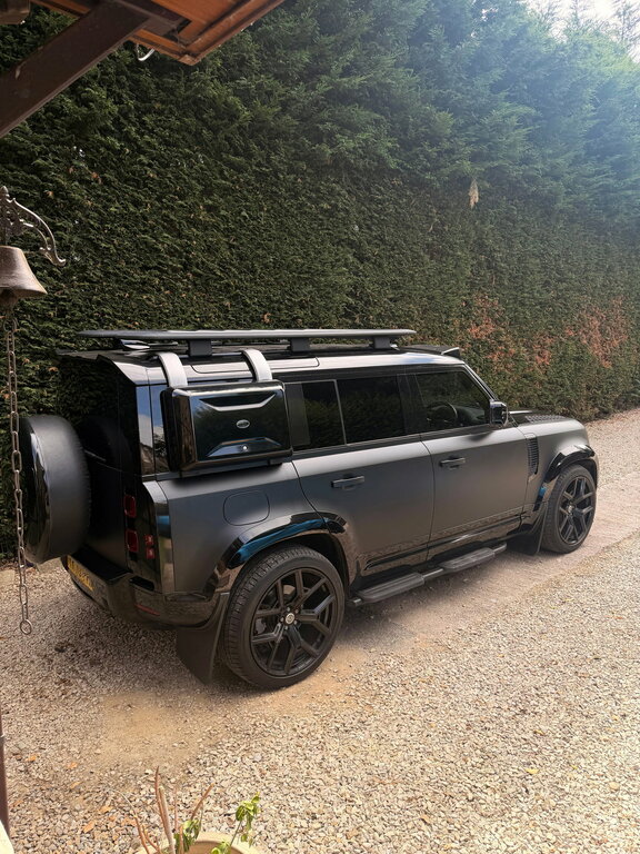 Land Rover Defender 110 X-dynamic Hse Grey #11