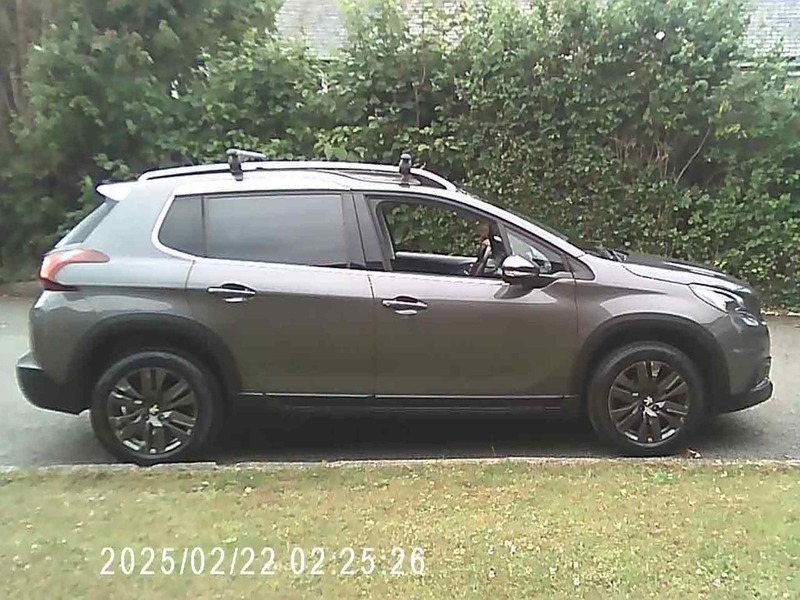 Peugeot 2008 Allure Premium Grey #3