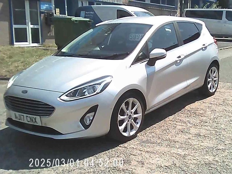 Ford Fiesta Titanium Silver #2