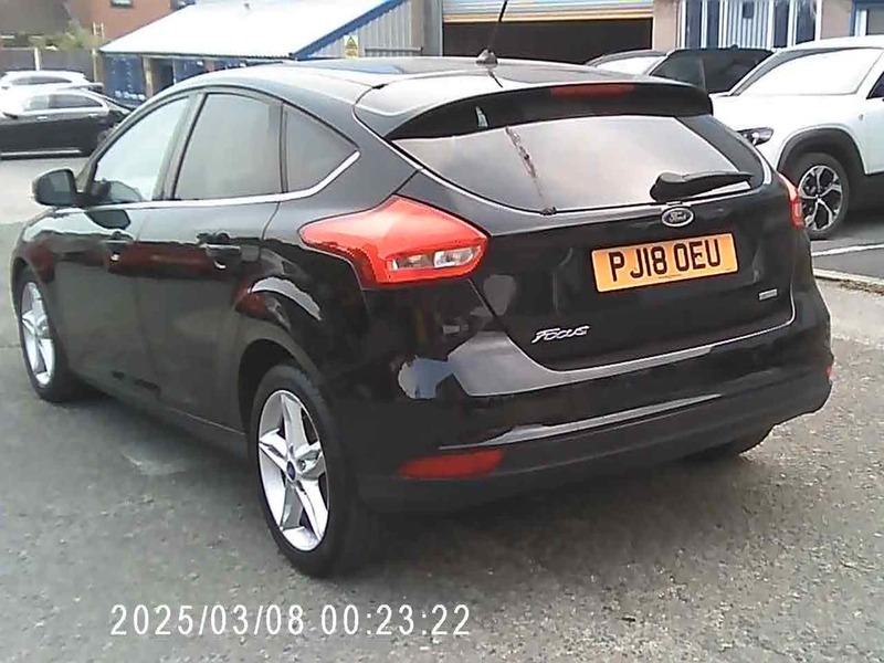 Ford Focus Zetec Edition PJ18OEU Black #4