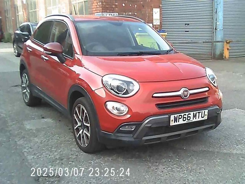Fiat 500X Multijet Cross Plus Red #2