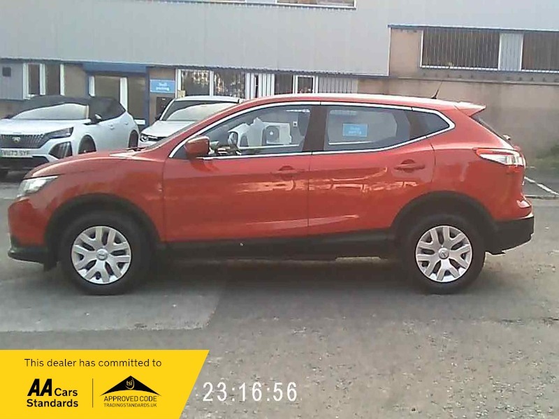 Nissan Qashqai Visia Dig-t Red