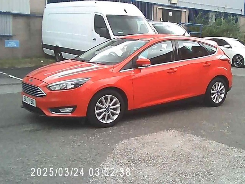 Ford Focus Titanium Red #2