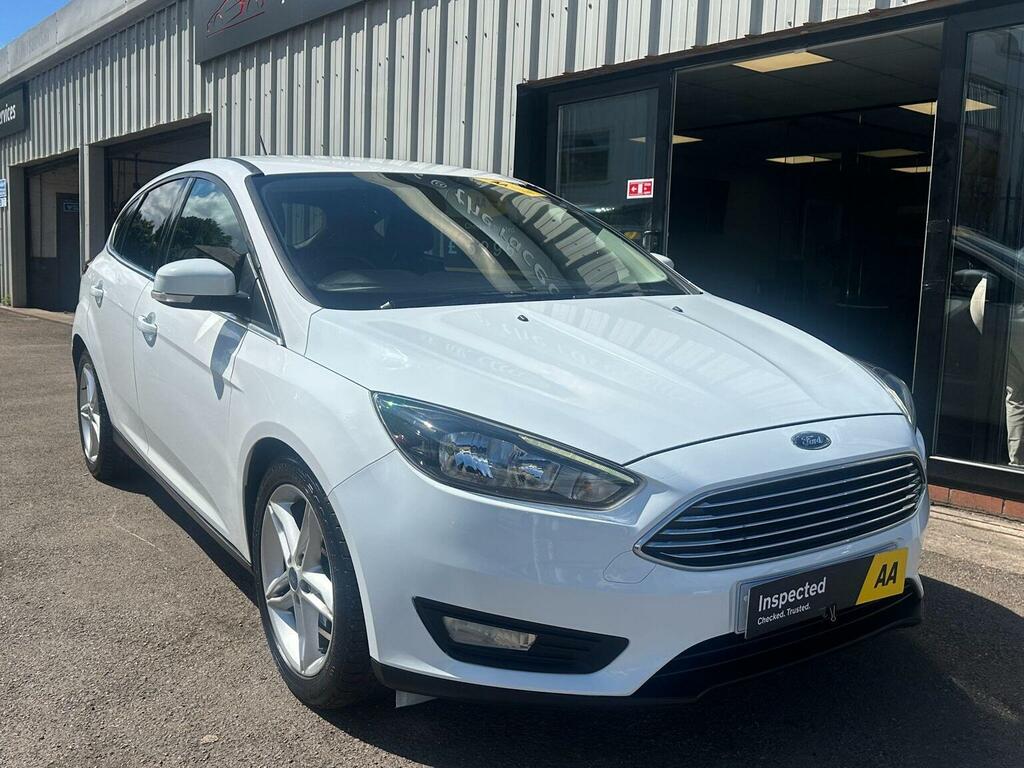 Ford Focus Hatchback 1.5 Tdci Zetec Edition Euro 6 Ss White