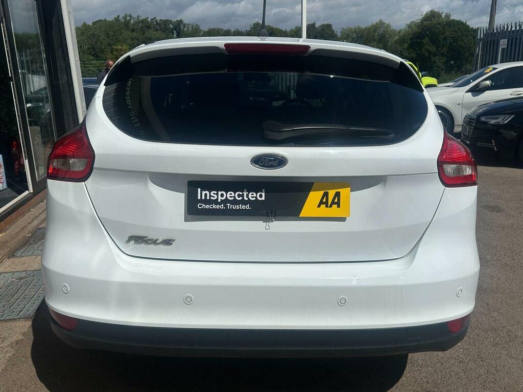 Ford Focus Hatchback 1.5 Tdci Zetec Edition Euro 6 Ss HV67EBM White #6