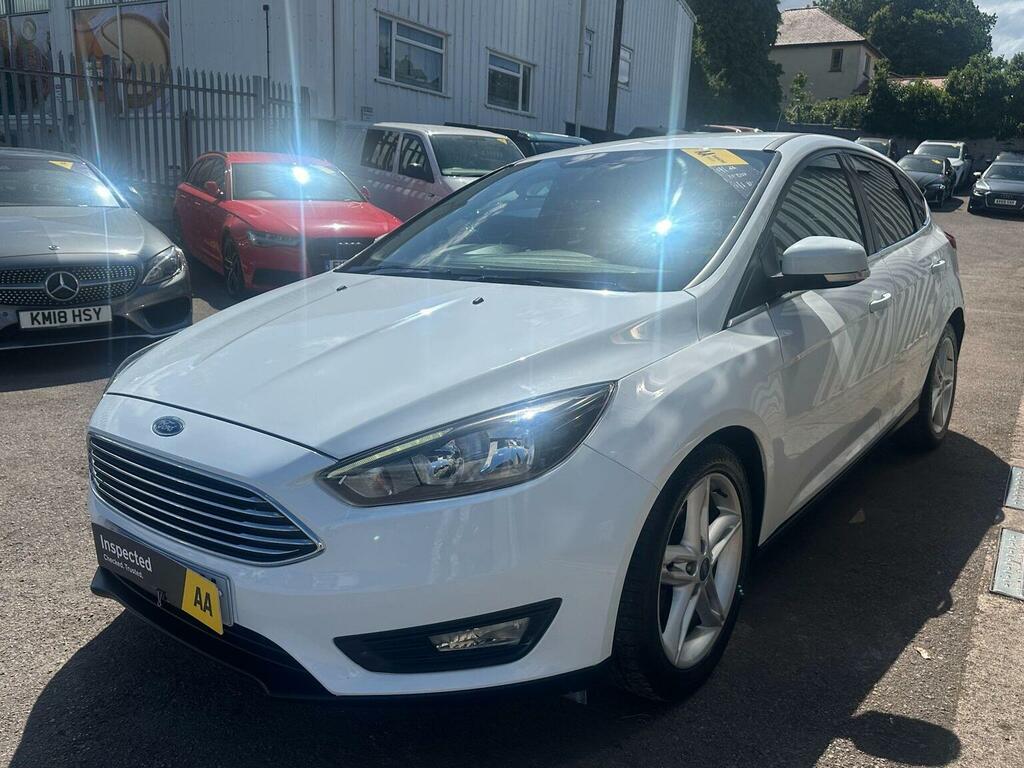 Ford Focus Hatchback 1.5 Tdci Zetec Edition Euro 6 Ss HV67EBM White #3