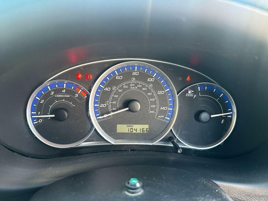 Subaru Forester D X Green #14