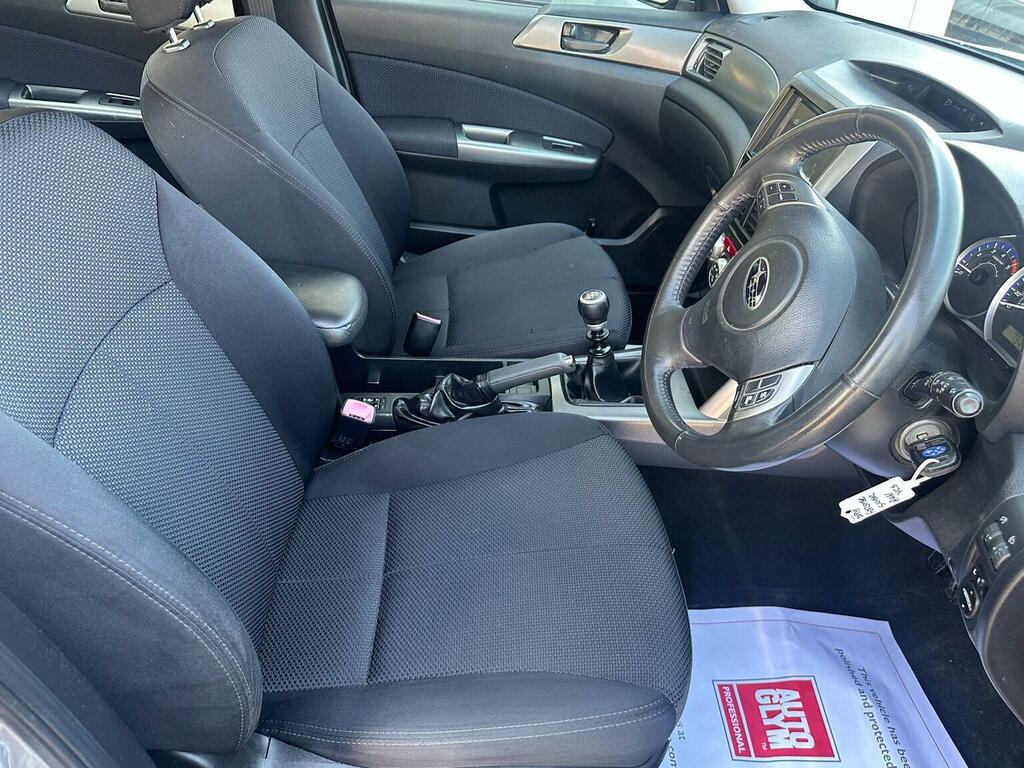 Subaru Forester D X Green #19