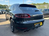Porsche Macan 3.0 D S Pdk 258 Bhp Blue #21