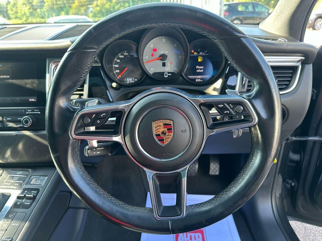 Porsche Macan 3.0 D S Pdk 258 Bhp Blue #15