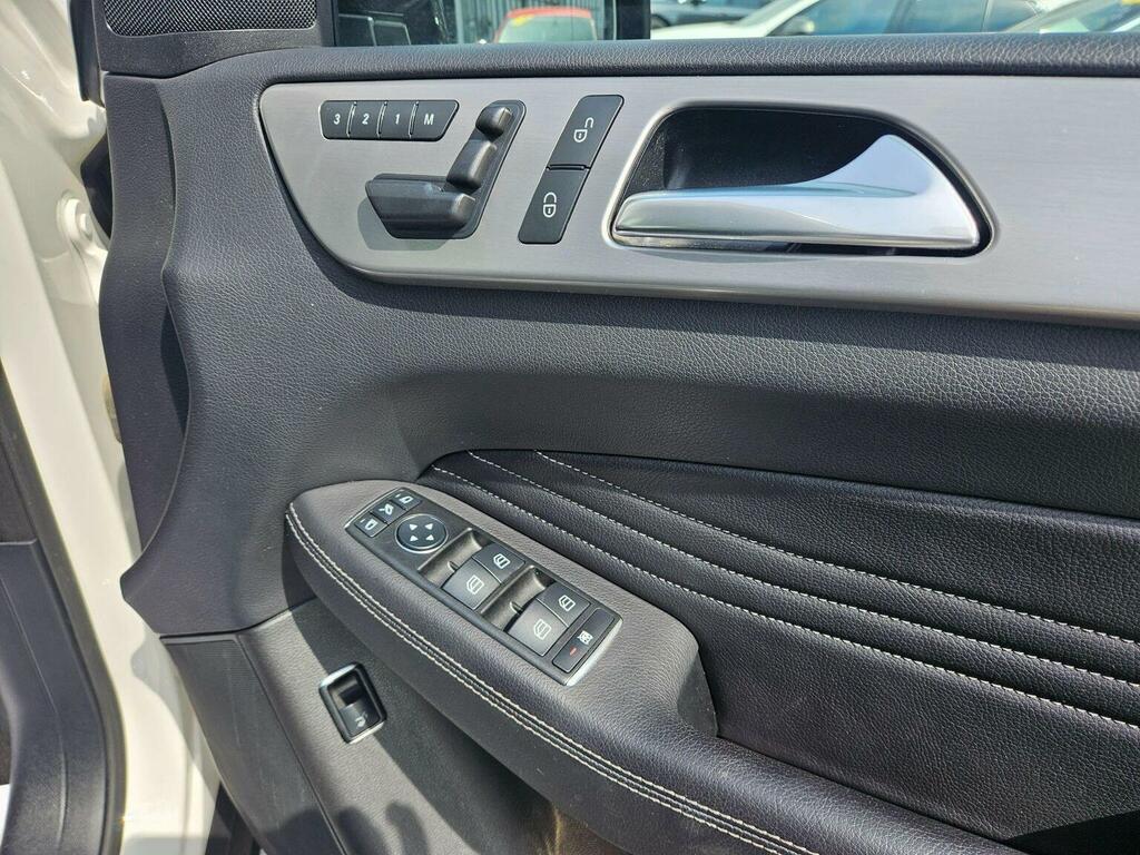 Mercedes-Benz M Class Ml350 Bluetec Amg Black #14