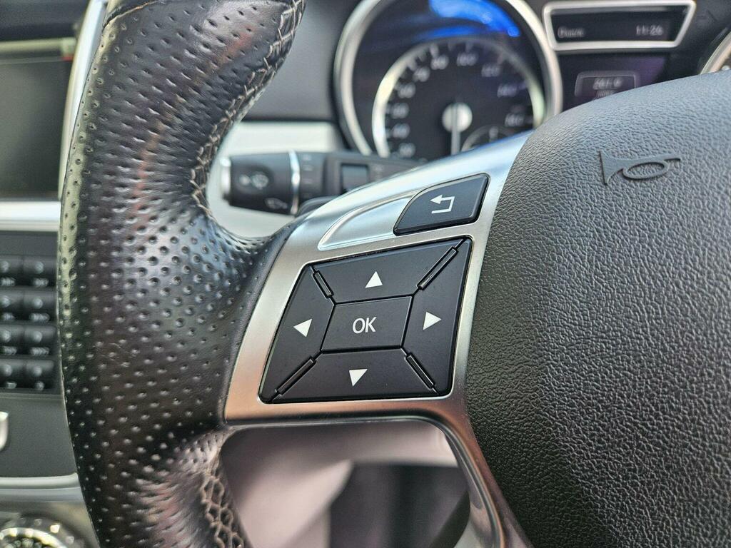 Mercedes-Benz M Class Ml350 Bluetec Amg Black #17