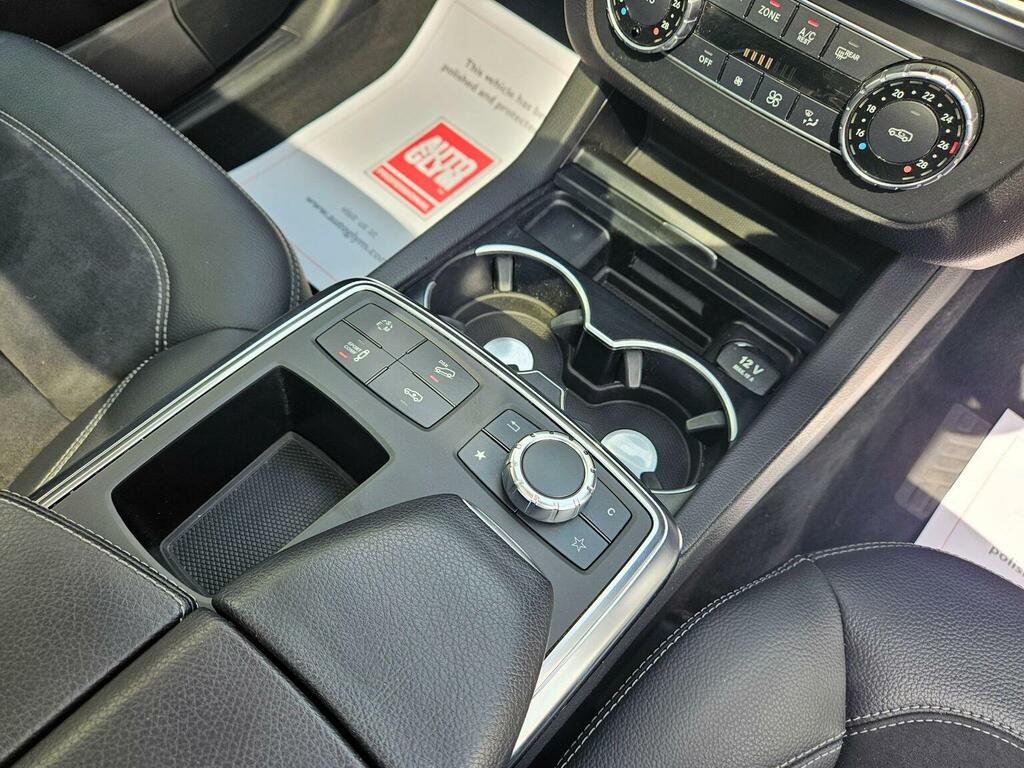 Mercedes-Benz M Class Ml350 Bluetec Amg Black #19