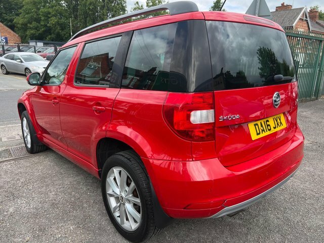 Skoda Yeti Petrol Red #3