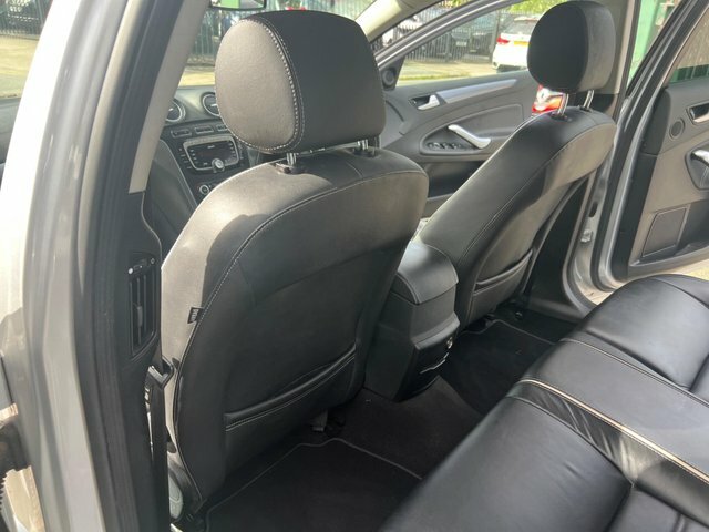 Ford Mondeo 1.6T Ecoboost Titanium X Euro 5 Brown #29