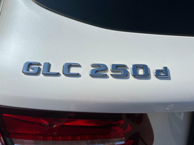 Mercedes-Benz GLC Class Mercedes-benz Glc 220 D 4Matic Sport Pr Estate White #7