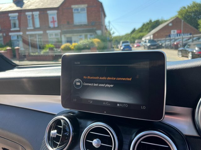 Mercedes-Benz GLC Class Mercedes-benz Glc 220 D 4Matic Sport Pr Estate White #38