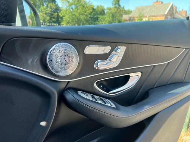 Mercedes-Benz GLC Class Mercedes-benz Glc 220 D 4Matic Sport Pr Estate White #42