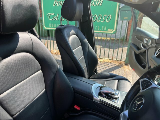 Mercedes-Benz GLC Class Mercedes-benz Glc 220 D 4Matic Sport Pr Estate White #27