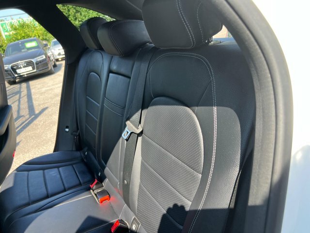 Mercedes-Benz GLC Class Mercedes-benz Glc 220 D 4Matic Sport Pr Estate White #19