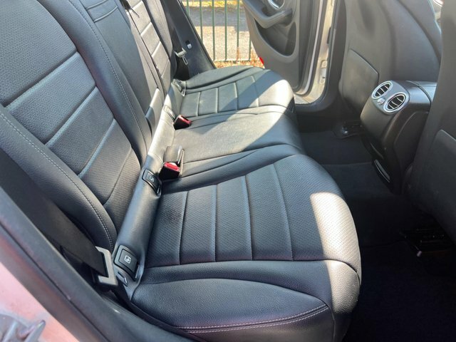 Mercedes-Benz GLC Class Mercedes-benz Glc 220 D 4Matic Sport Pr Estate White #24