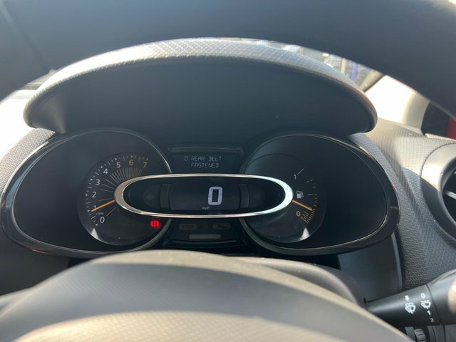 Renault Clio 1.1 Expression 16V 75 Bhp White #35
