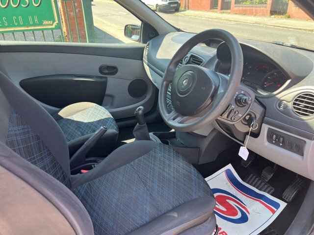 Renault Clio Diesel Red #4