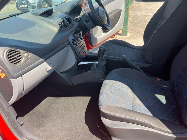Renault Clio Expression 16V #26