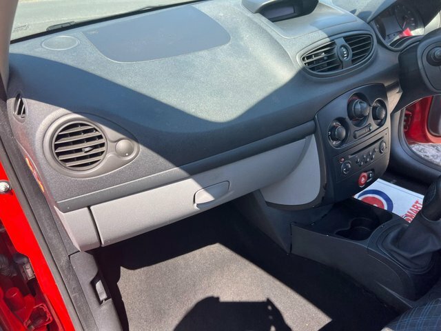 Renault Clio Expression 16V #24
