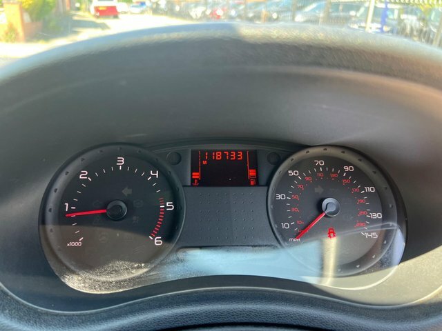 Renault Clio Expression 16V #27