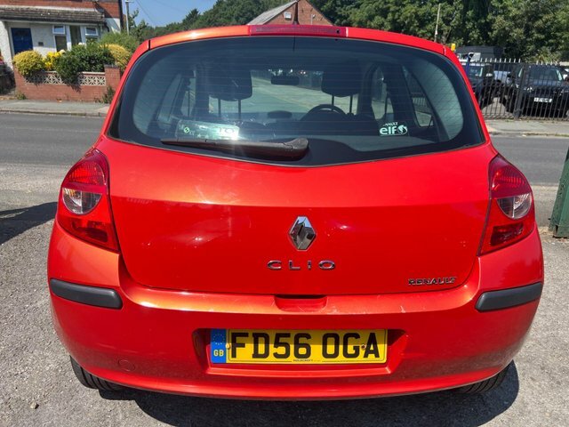 Renault Clio Expression 16V #9