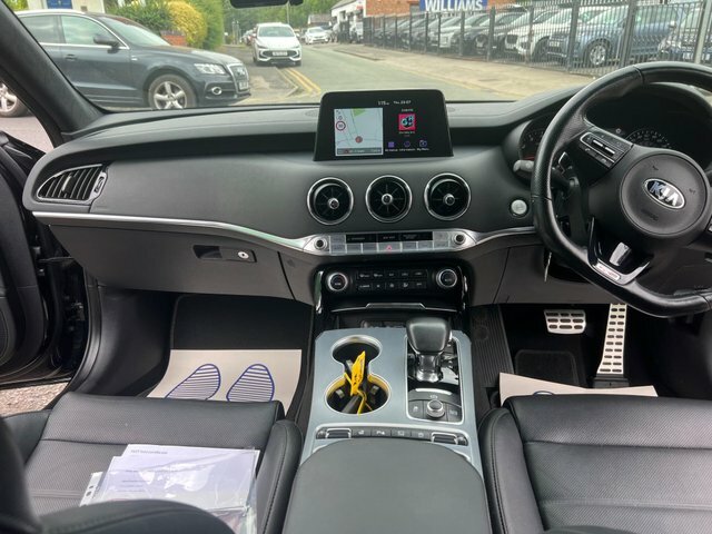 Kia Stinger 3.3 T-gdi Gt S Red #32