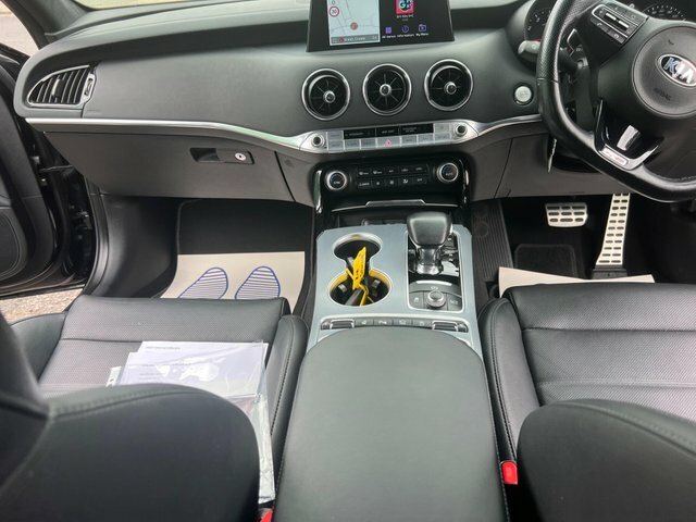 Kia Stinger 3.3 T-gdi Gt S Red #31