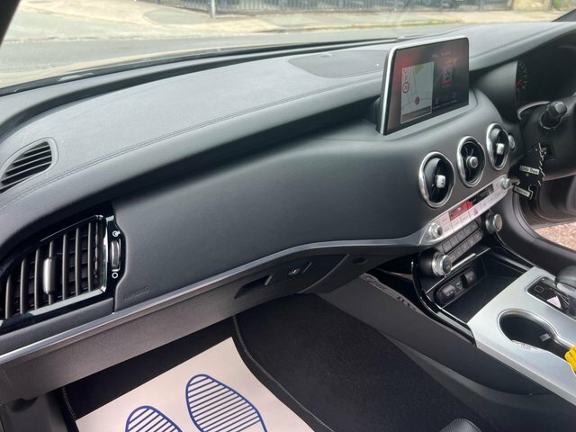 Kia Stinger 3.3 T-gdi Gt S Red #38