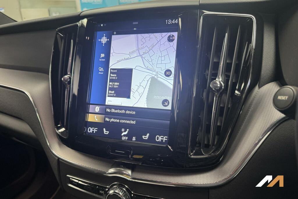 Volvo XC60 T4 Edition Black #20