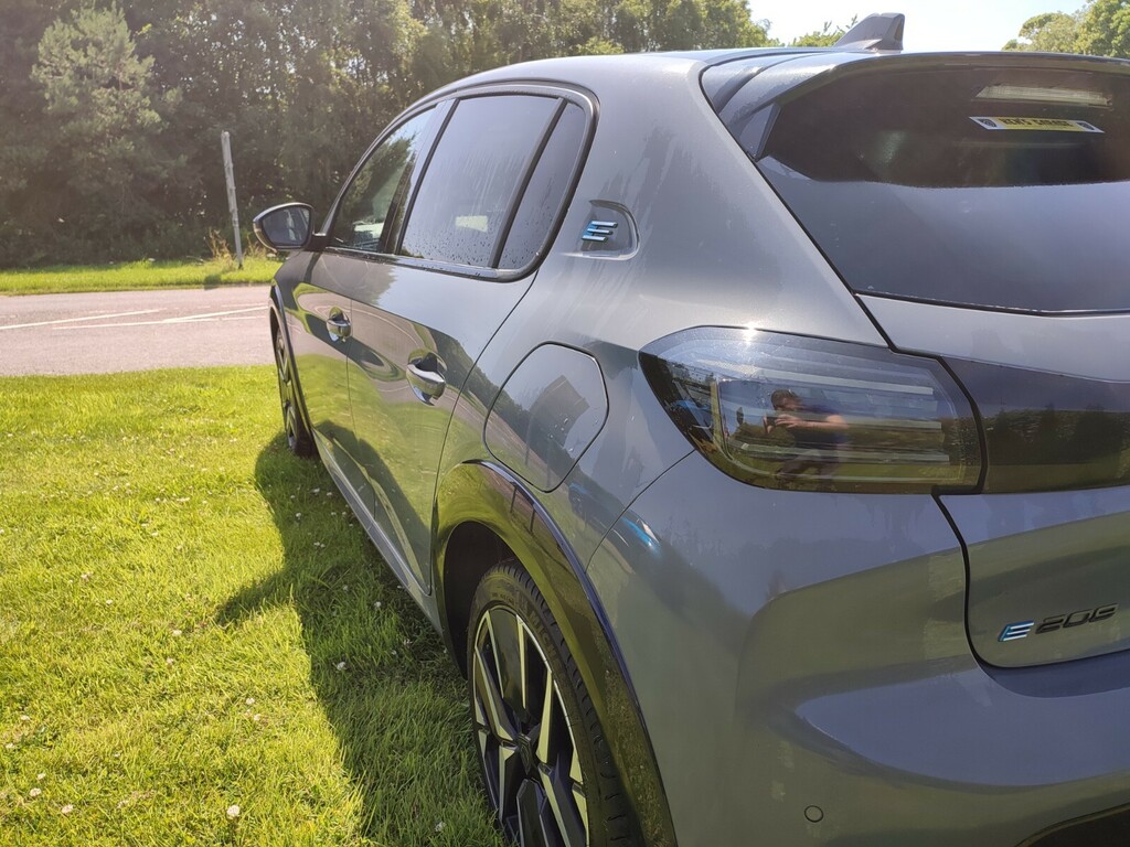 Peugeot e-208 100Kw Gt 50Kwh SY25RVL Grey #2